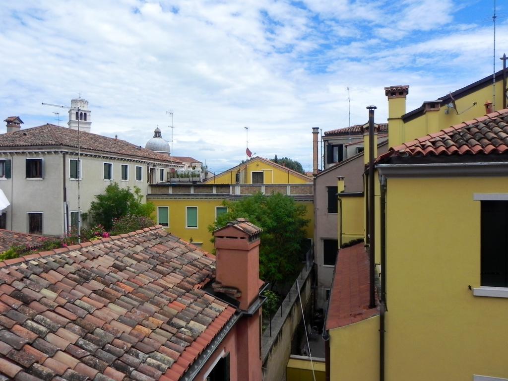 Biennale 252 Apartment Veneţia Cameră foto